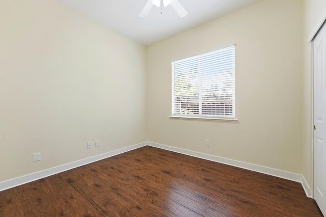 681 Eastbrook Cir, Sacramento, CA 95835