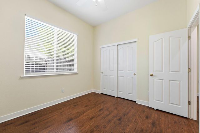 681 Eastbrook Cir, Sacramento, CA 95835