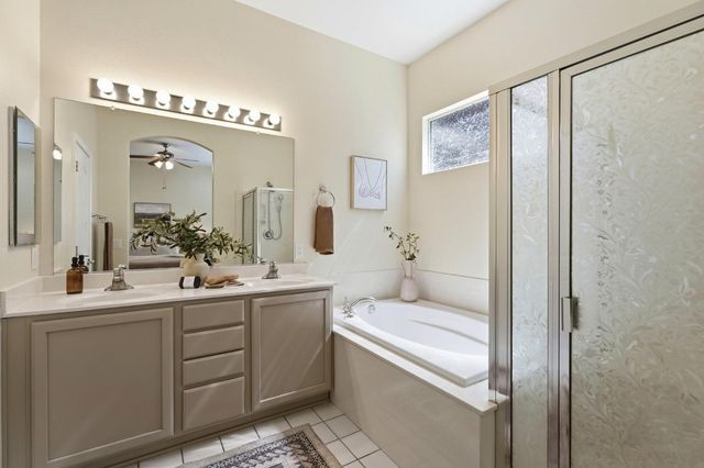 681 Eastbrook Cir, Sacramento, CA 95835