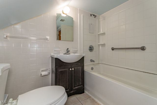 400 North Street, Chardon, OH 44024