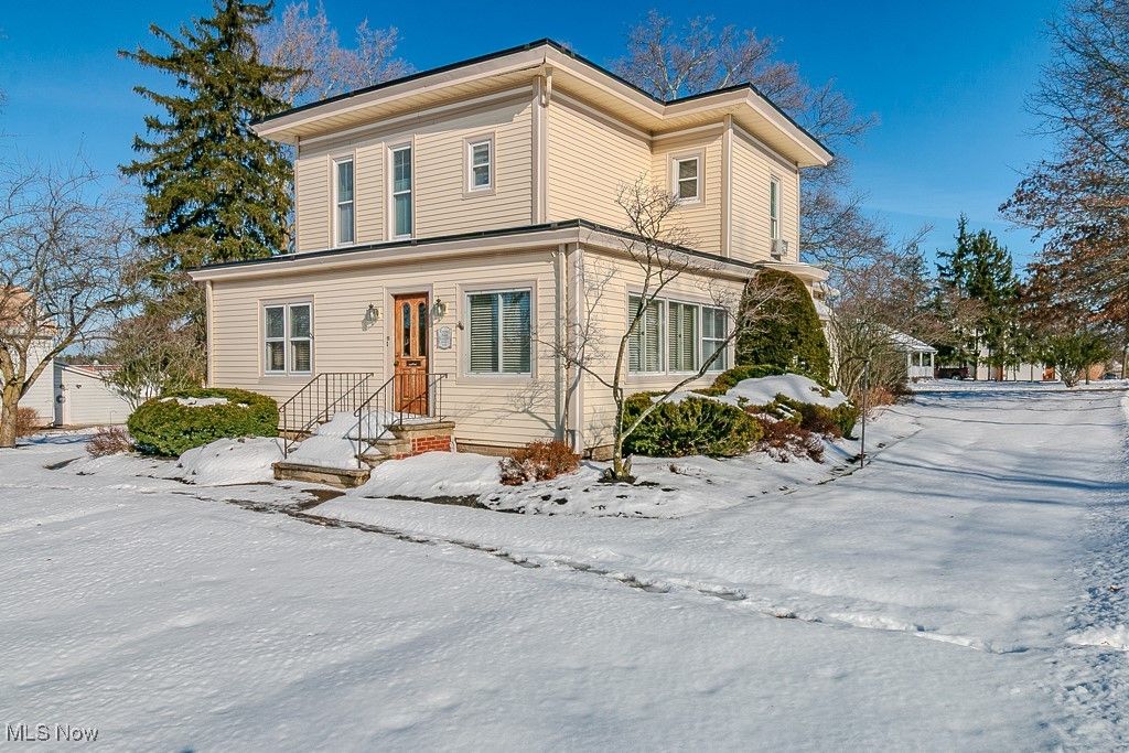 400 North Street, Chardon, OH 44024