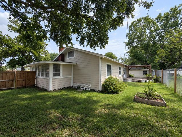 6805 N NAVIN AVENUE, Tampa, FL 33604
