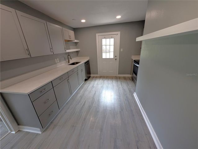6805 N NAVIN AVENUE, Tampa, FL 33604