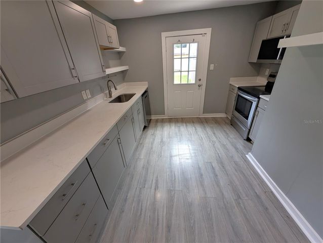 6805 N NAVIN AVENUE, Tampa, FL 33604