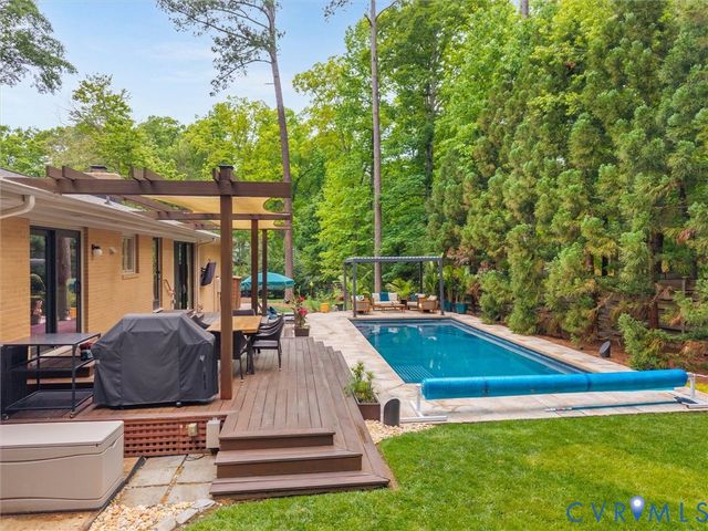 10301 Ashcrest Pl, Henrico, VA 23238