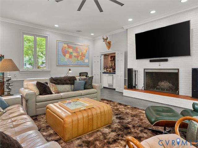 10301 Ashcrest Pl, Henrico, VA 23238