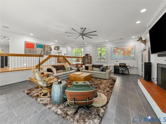 10301 Ashcrest Pl, Henrico, VA 23238