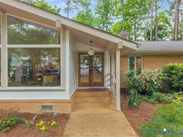 10301 Ashcrest Pl, Henrico, VA 23238