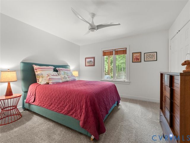 10301 Ashcrest Pl, Henrico, VA 23238