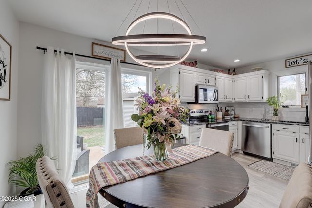 119 W Briarbrook Lane, Carl Junction, MO 64834