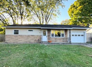2420 Floral Drive, Niles, MI 49120