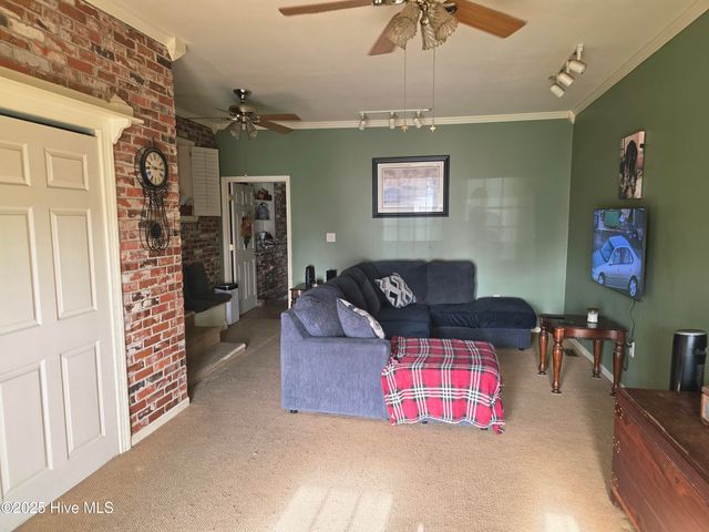 88 Country Club Road, Whiteville, NC 28472