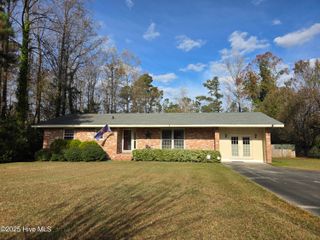 88 Country Club Road, Whiteville, NC 28472