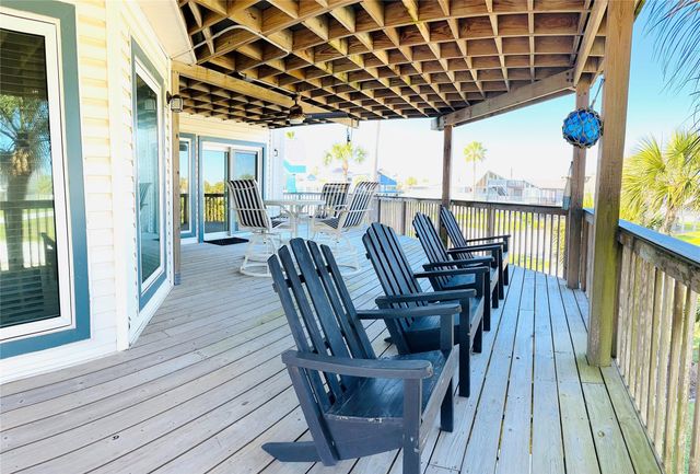 4119 Campeche Court, Galveston, TX 77554