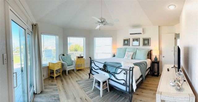 4119 Campeche Court, Galveston, TX 77554