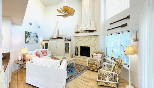 4119 Campeche Court, Galveston, TX 77554