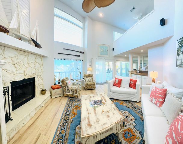 4119 Campeche Court, Galveston, TX 77554