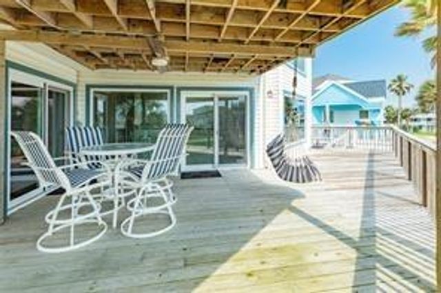 4119 Campeche Court, Galveston, TX 77554