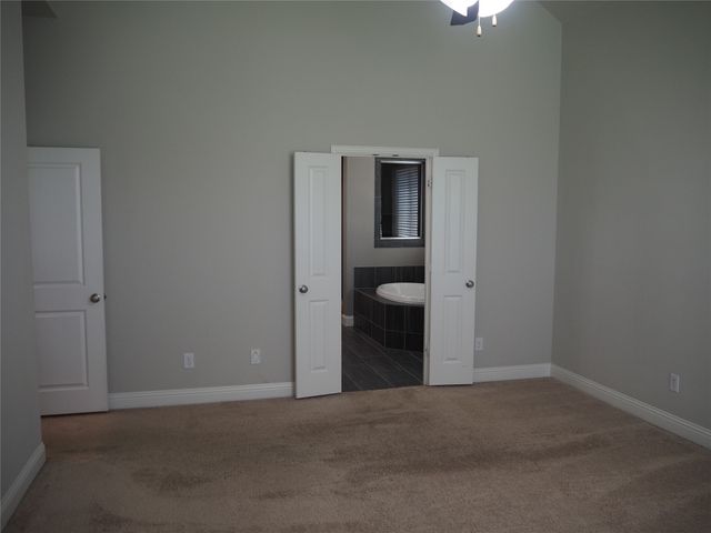 909 Fenceline Drive, Argyle, TX 76226
