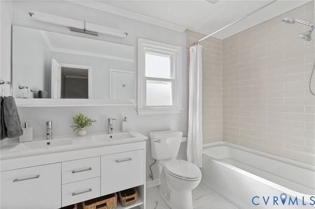 4707 Croft Cir, Glen Allen, VA 23060