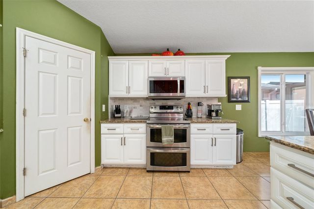 2333 WALNUT CANYON DRIVE, Kissimmee, FL 34758