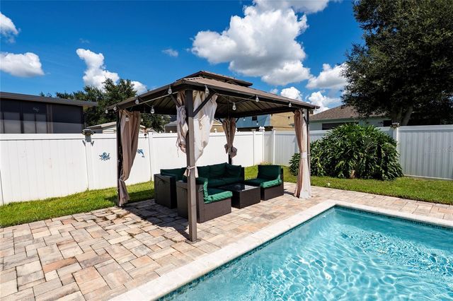 2333 WALNUT CANYON DRIVE, Kissimmee, FL 34758