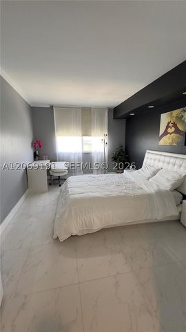 300 Bayview Dr 1102, Sunny Isles Beach, FL 33160