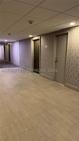300 Bayview Dr 1102, Sunny Isles Beach, FL 33160