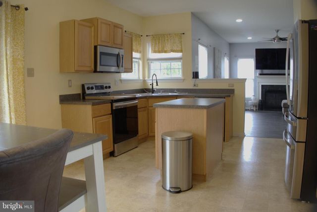 102 S INVERNESS WAY, Coatesville, PA 19320