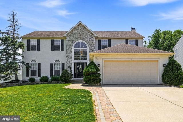 8 AUSTIN RD, Marlton, NJ 08053