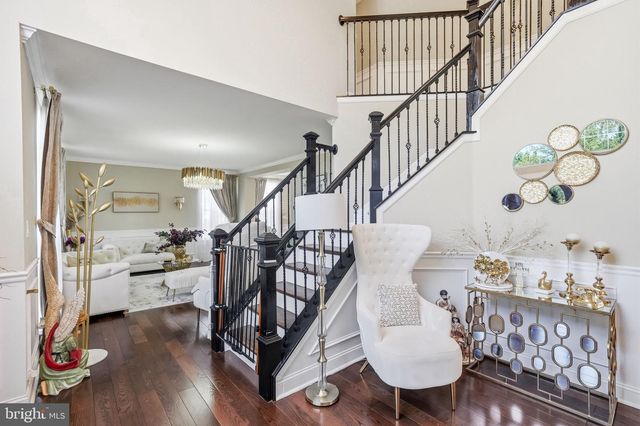 8 AUSTIN RD, Marlton, NJ 08053