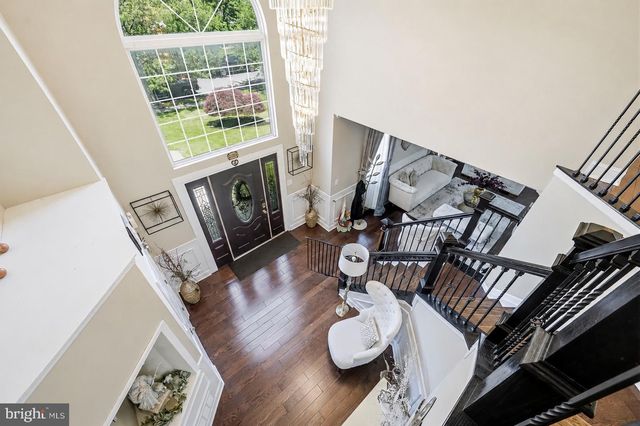 8 AUSTIN RD, Marlton, NJ 08053