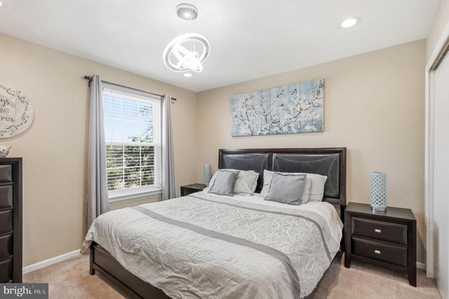 8 AUSTIN RD, Marlton, NJ 08053