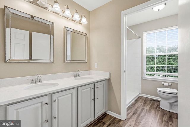 8 AUSTIN RD, Marlton, NJ 08053