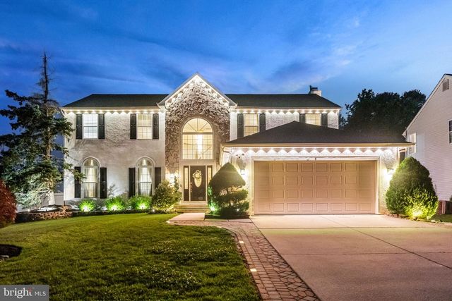 8 AUSTIN RD, Marlton, NJ 08053