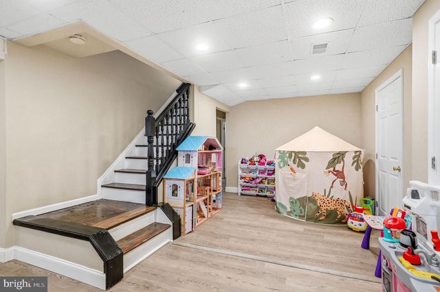 8 AUSTIN RD, Marlton, NJ 08053