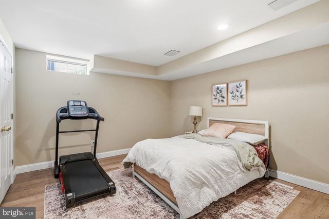 8 AUSTIN RD, Marlton, NJ 08053