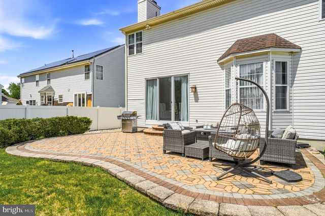 8 AUSTIN RD, Marlton, NJ 08053