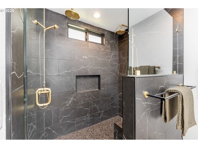 30545 Sw LADD HILL Rd, Sherwood, OR 97140
