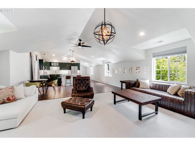 30545 Sw LADD HILL Rd, Sherwood, OR 97140
