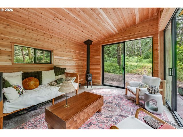 30545 Sw LADD HILL Rd, Sherwood, OR 97140