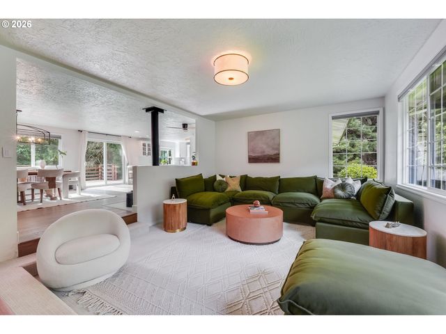 30545 Sw LADD HILL Rd, Sherwood, OR 97140