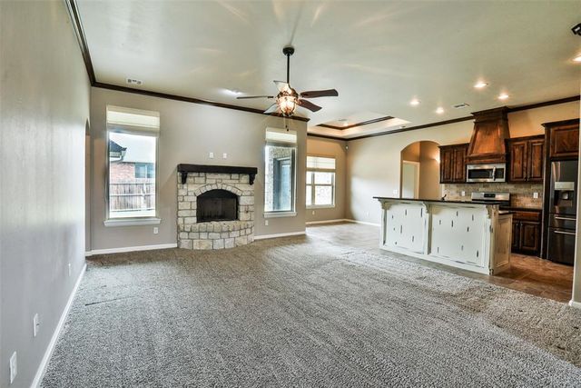 821 SE 7th Court, Moore, OK 73160