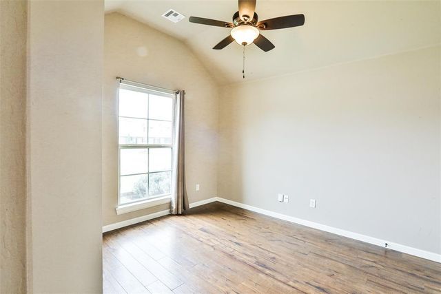 821 SE 7th Court, Moore, OK 73160
