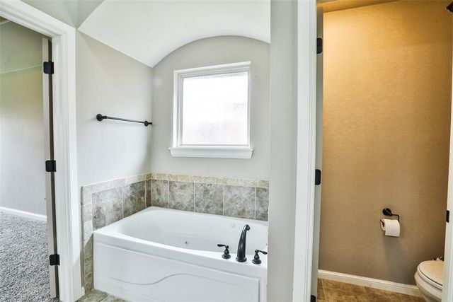 821 SE 7th Court, Moore, OK 73160