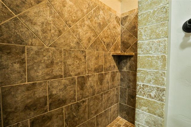 821 SE 7th Court, Moore, OK 73160