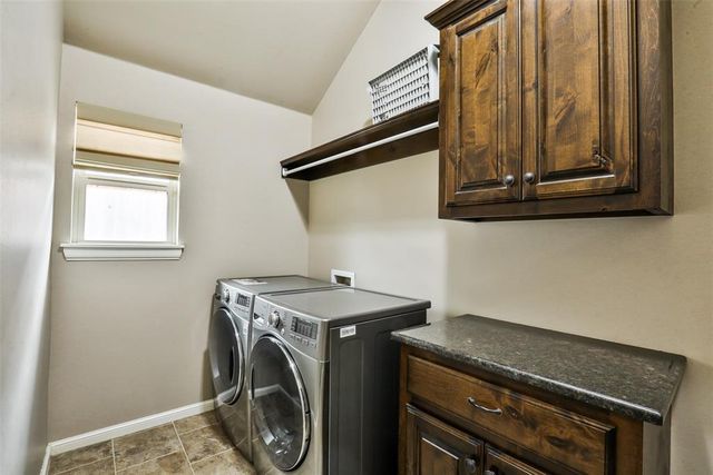 821 SE 7th Court, Moore, OK 73160