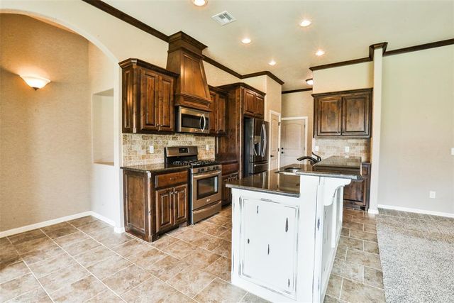 821 SE 7th Court, Moore, OK 73160