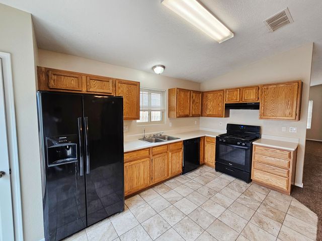 10640 CAPRICORN Place NW, Albuquerque, NM 87114