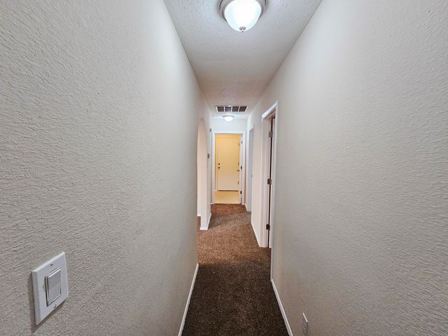 10640 CAPRICORN Place NW, Albuquerque, NM 87114